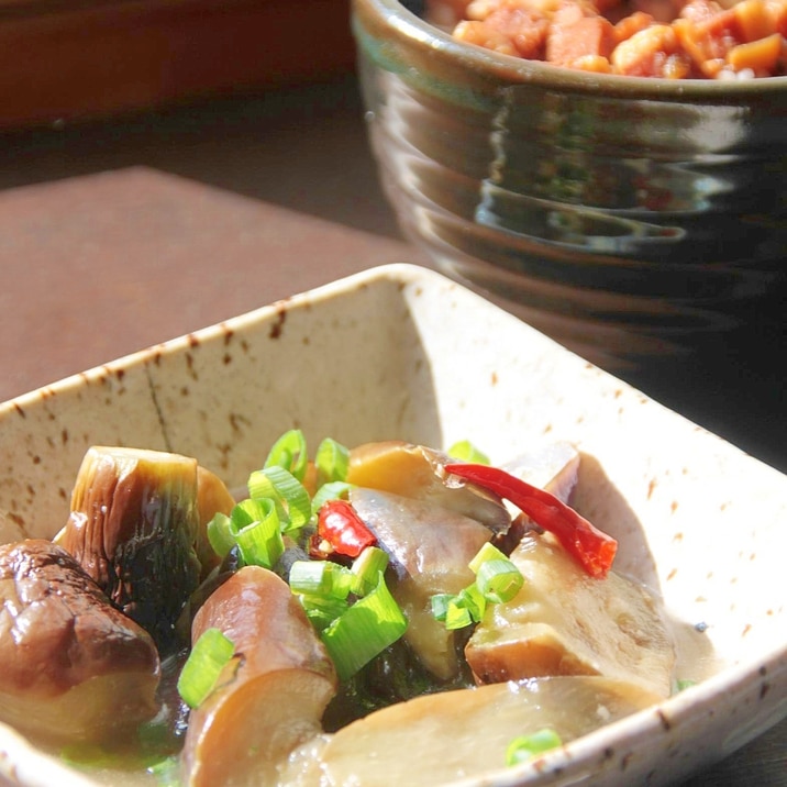 台湾ローカル食堂定番の小菜『なすの揚げ浸たし』